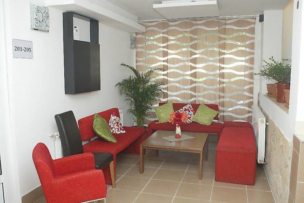 Hotel Irmak ซาราเยโว ภายนอก รูปภาพ