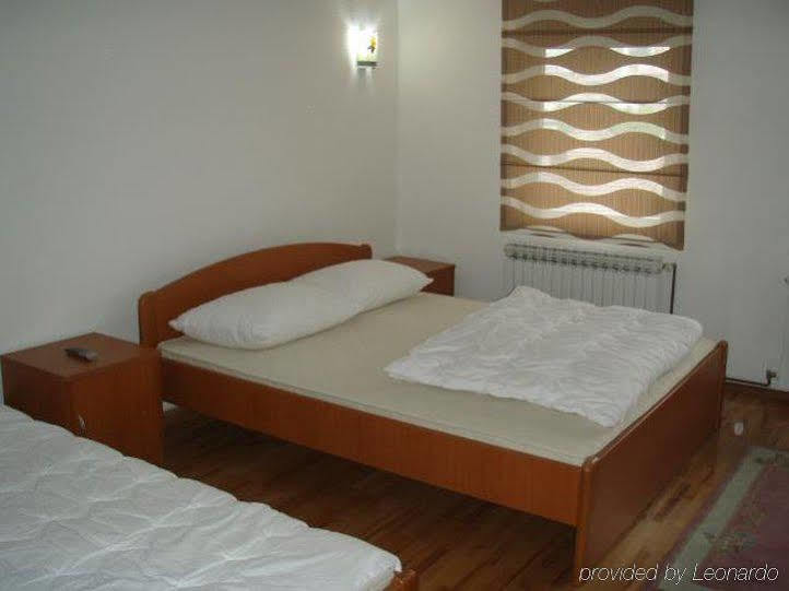 Hotel Irmak ซาราเยโว ภายนอก รูปภาพ