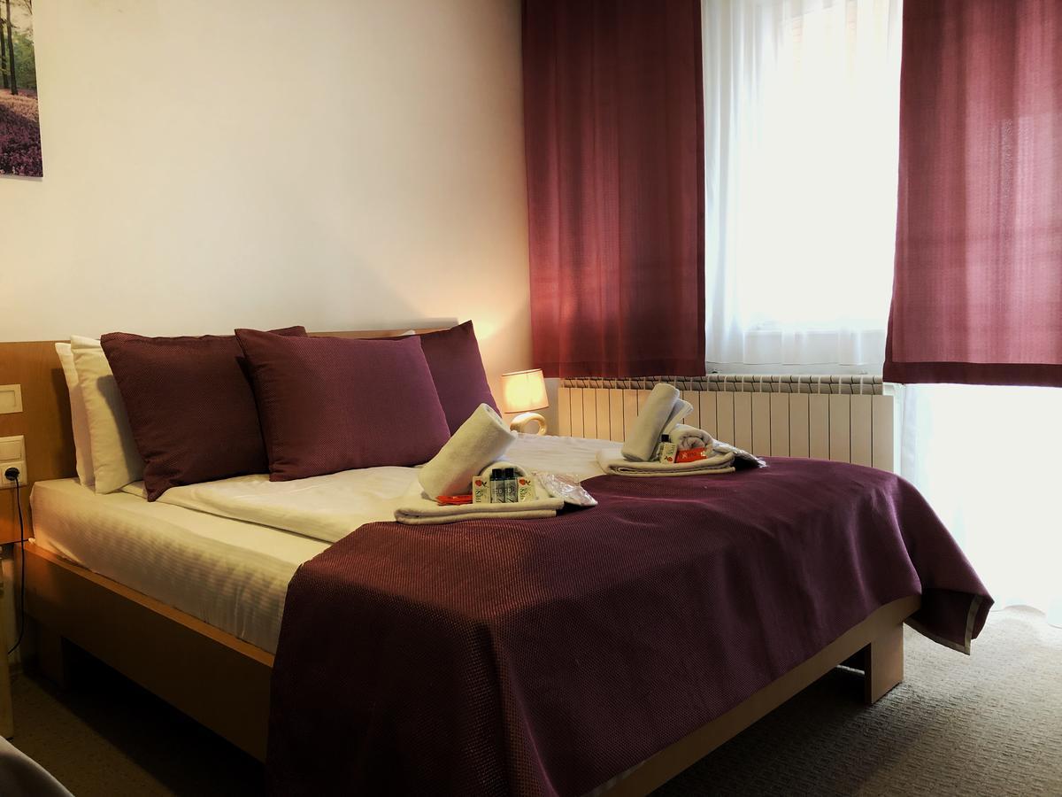Hotel Irmak ซาราเยโว ภายนอก รูปภาพ